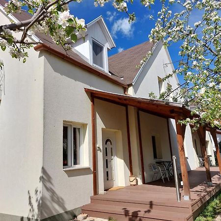 Bridgehaus Apartamento Balatonfüred Exterior foto