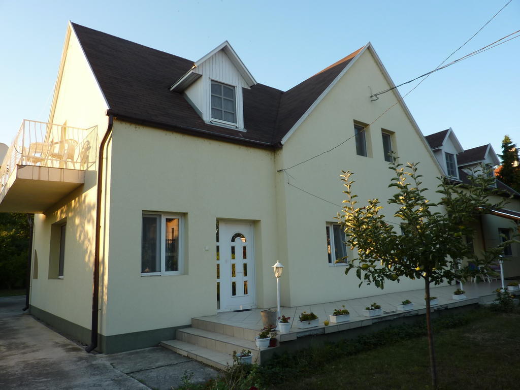 Bridgehaus Apartamento Balatonfüred Exterior foto